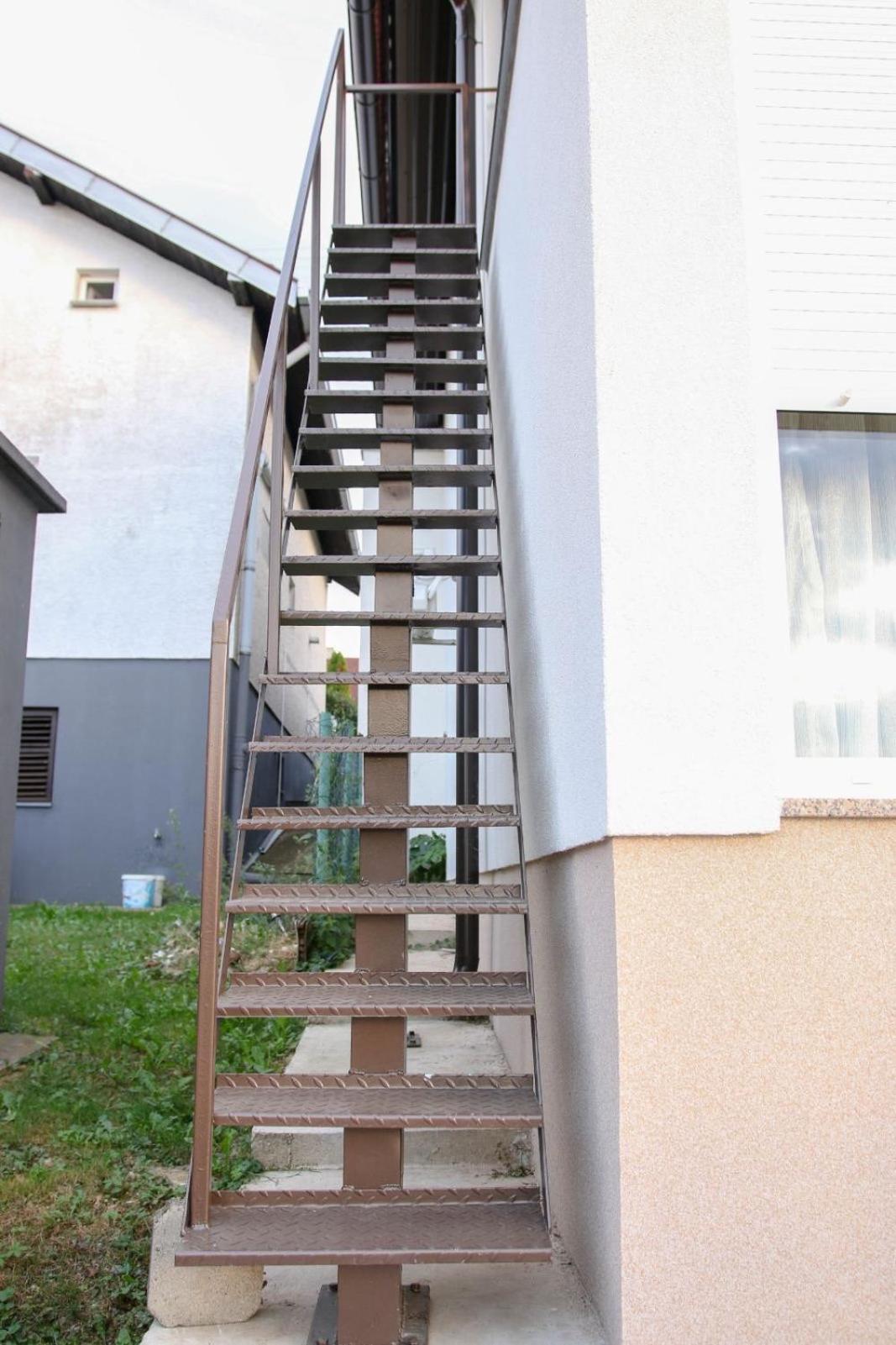 Porta Aurea Nasice Apartment ภายนอก รูปภาพ